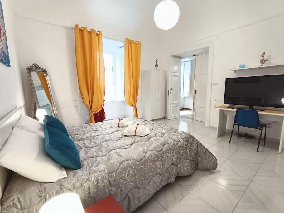 Fashion Cathedral Apartment, Centro Storico Napoli Экстерьер фото