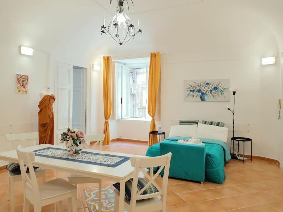 Fashion Cathedral Apartment, Centro Storico Napoli Экстерьер фото