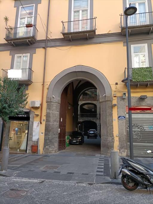 Fashion Cathedral Apartment, Centro Storico Napoli Экстерьер фото